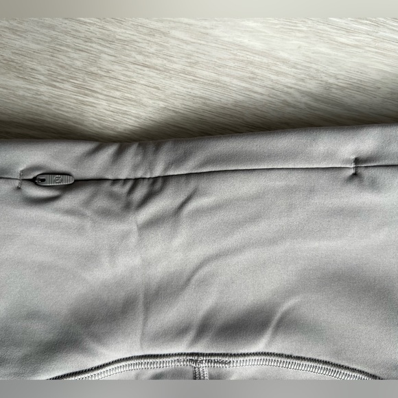 BNWOT - Lululemon Swift Speed High-Rise Tight 28" *Brushed Luxtreme in Gull Grey - Picture 6 of 6